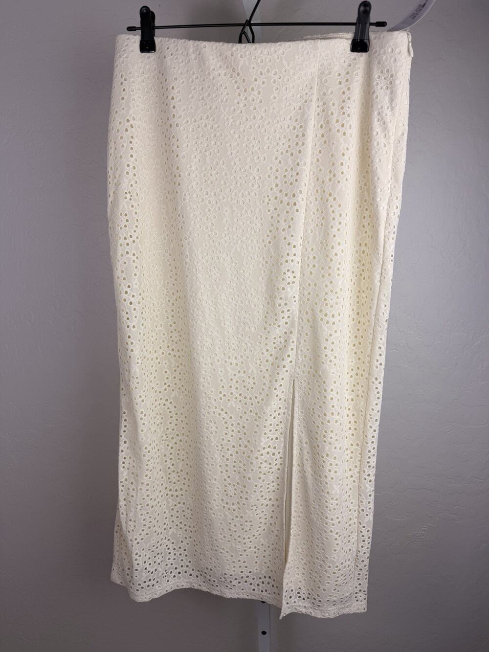 A New Day Eyelet Lace Maxi Skirt Ivory Cream Size 10 NWT Front Slit